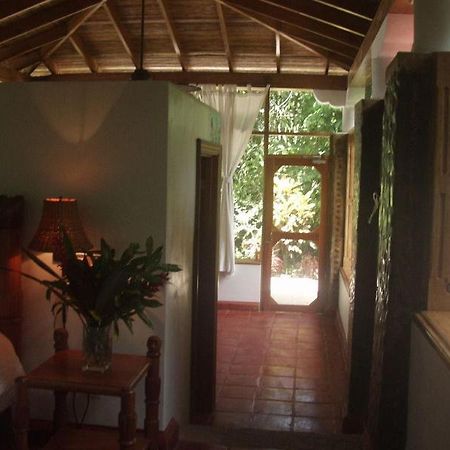Ian Andersons Caves Branch Jungle Lodge Belmopán Exterior foto